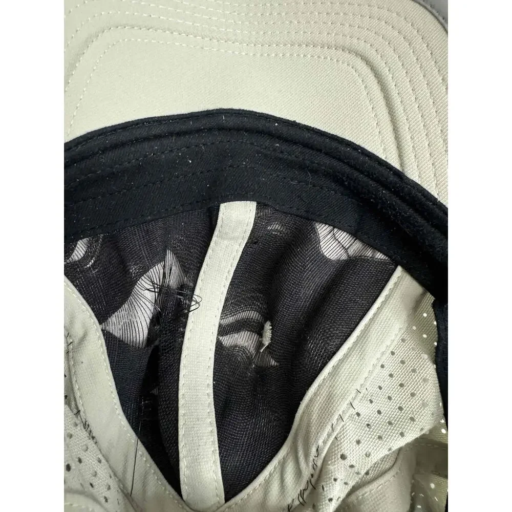 Nike Classic99 Perforated Baseball Cap Logo Curved Brim‎ One Size Polyester